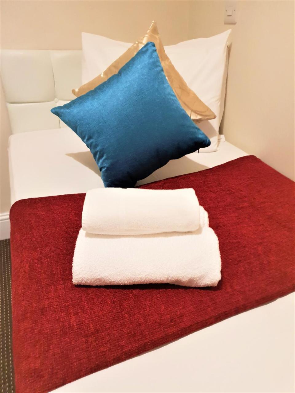 เดอะ คิง วิลเลียม โฮเต็ล Hotel ลอนดอน ภายนอก รูปภาพ